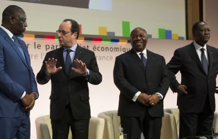 François Hollande, un président «normal» pour la Françafrique